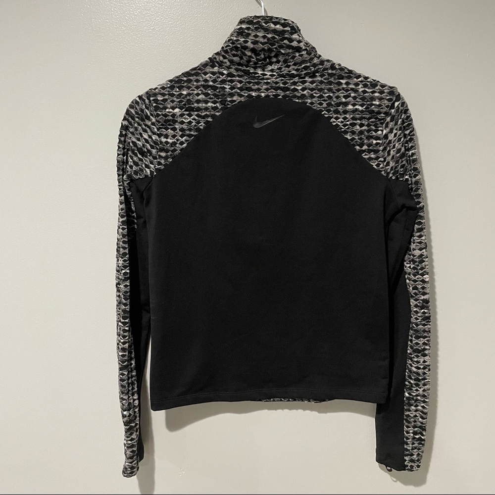 Nike Pro Hyperwarm Pullover Small - image 4